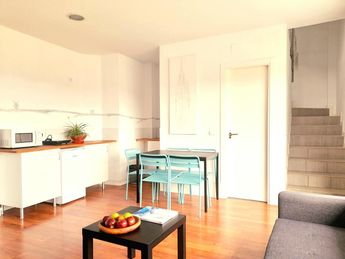 Toletum Low Cost Lofts Diafanos O 2Dormitorios Parking Municipal Gratis Al Aire Libre A 100M 托萊多 外观 照片