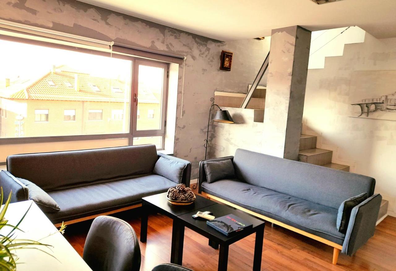 Toletum Low Cost Lofts Diafanos O 2Dormitorios Parking Municipal Gratis Al Aire Libre A 100M 托萊多 外观 照片